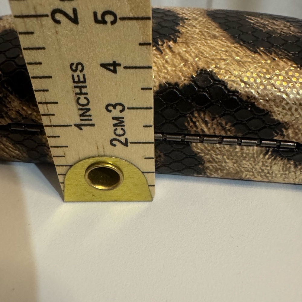 Leopard Print Eyeglasses Case! - Picture 6 of 6